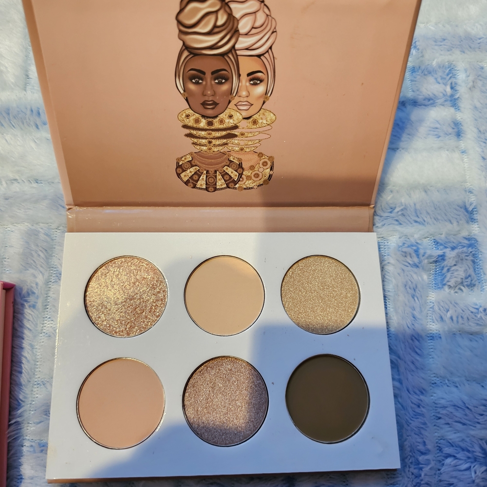 Juvia's Place Eyeshadow Palette Set - Pink, Gold, Cream - Picture 8 of 10